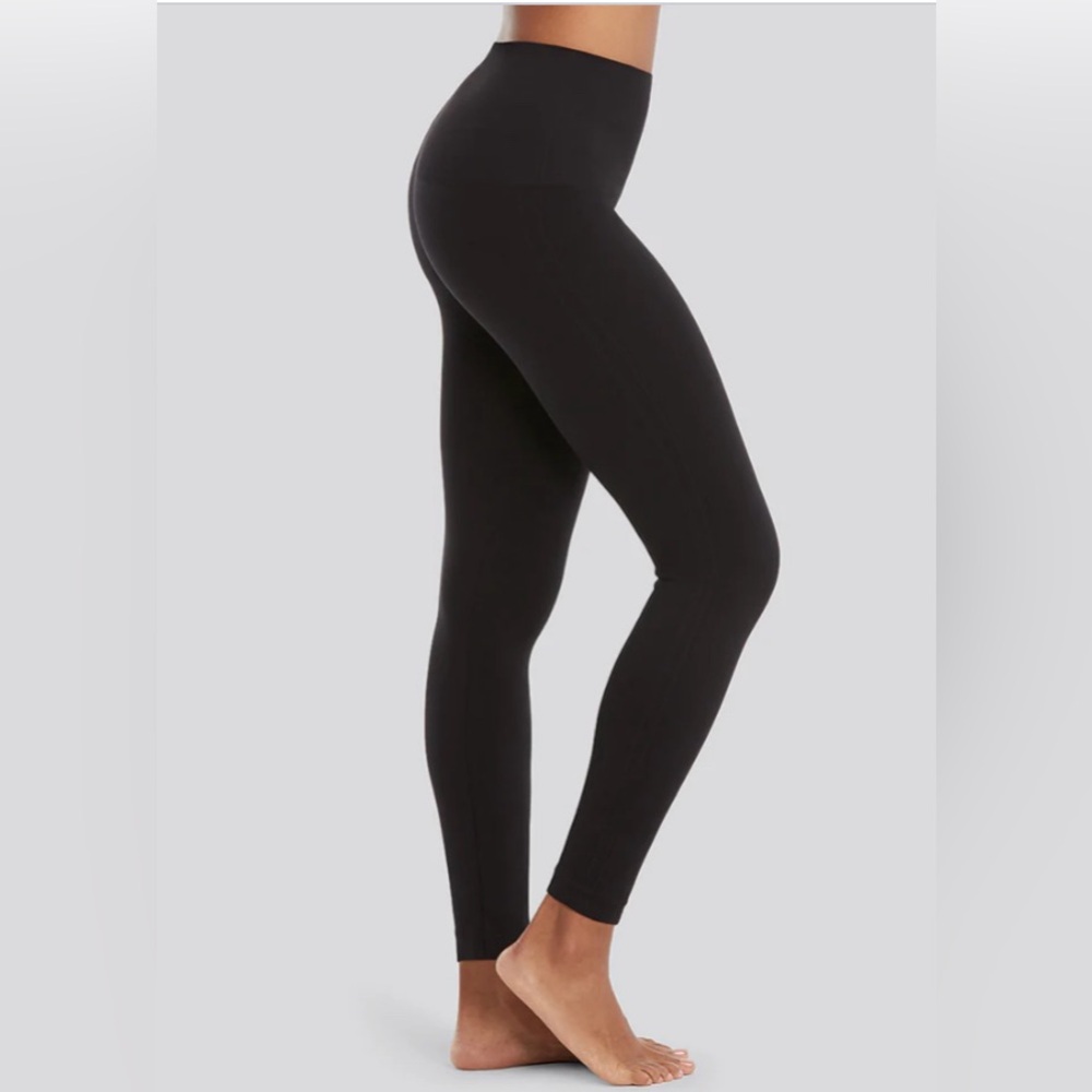 SPANX® Bestseller Seamless Leggings, Great‎ Condition Size M